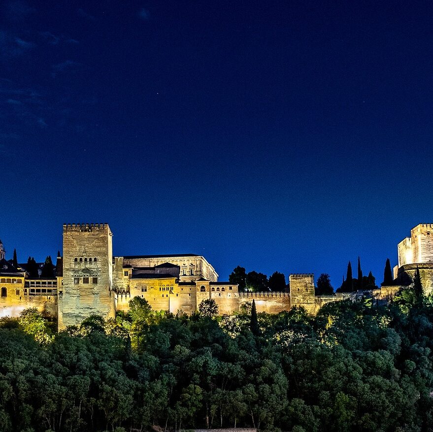 Tour Nocturno Alhambra de Granada Palacios Nazaries y Generalife
