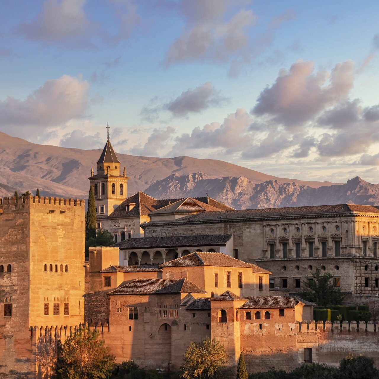 Comprar tickets Alhambra, Palacios Nazaries, Jardines Generalife, Alcazaba y Alrededores
